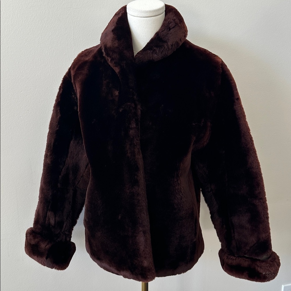 Vintage Womens Luxurious Brown Mouton Fur Coat Boxy Sz S/M Old Money Glam Warm